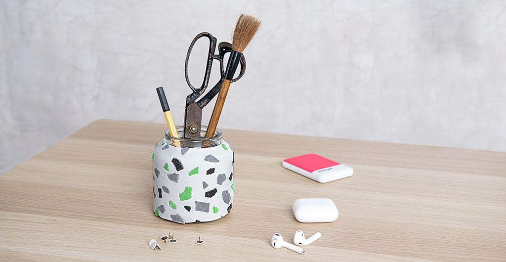 Terrazzo pen holder